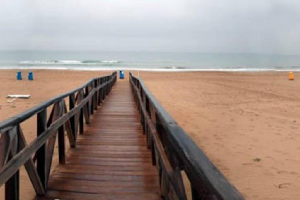 Splendido Appartamento Fronte Mare Vista Spiaggia - Prima Linea Mare Torrevieja Zewnętrze zdjęcie