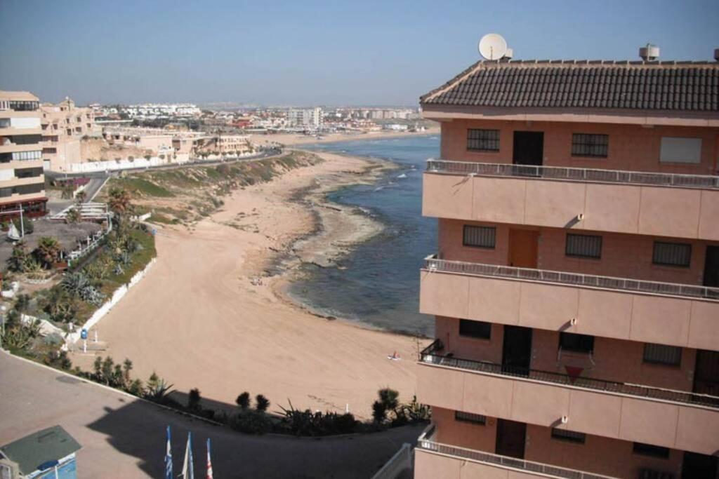 Splendido Appartamento Fronte Mare Vista Spiaggia - Prima Linea Mare Torrevieja Zewnętrze zdjęcie