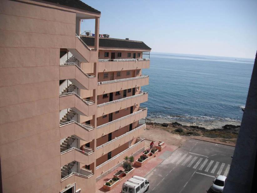 Splendido Appartamento Fronte Mare Vista Spiaggia - Prima Linea Mare Torrevieja Zewnętrze zdjęcie