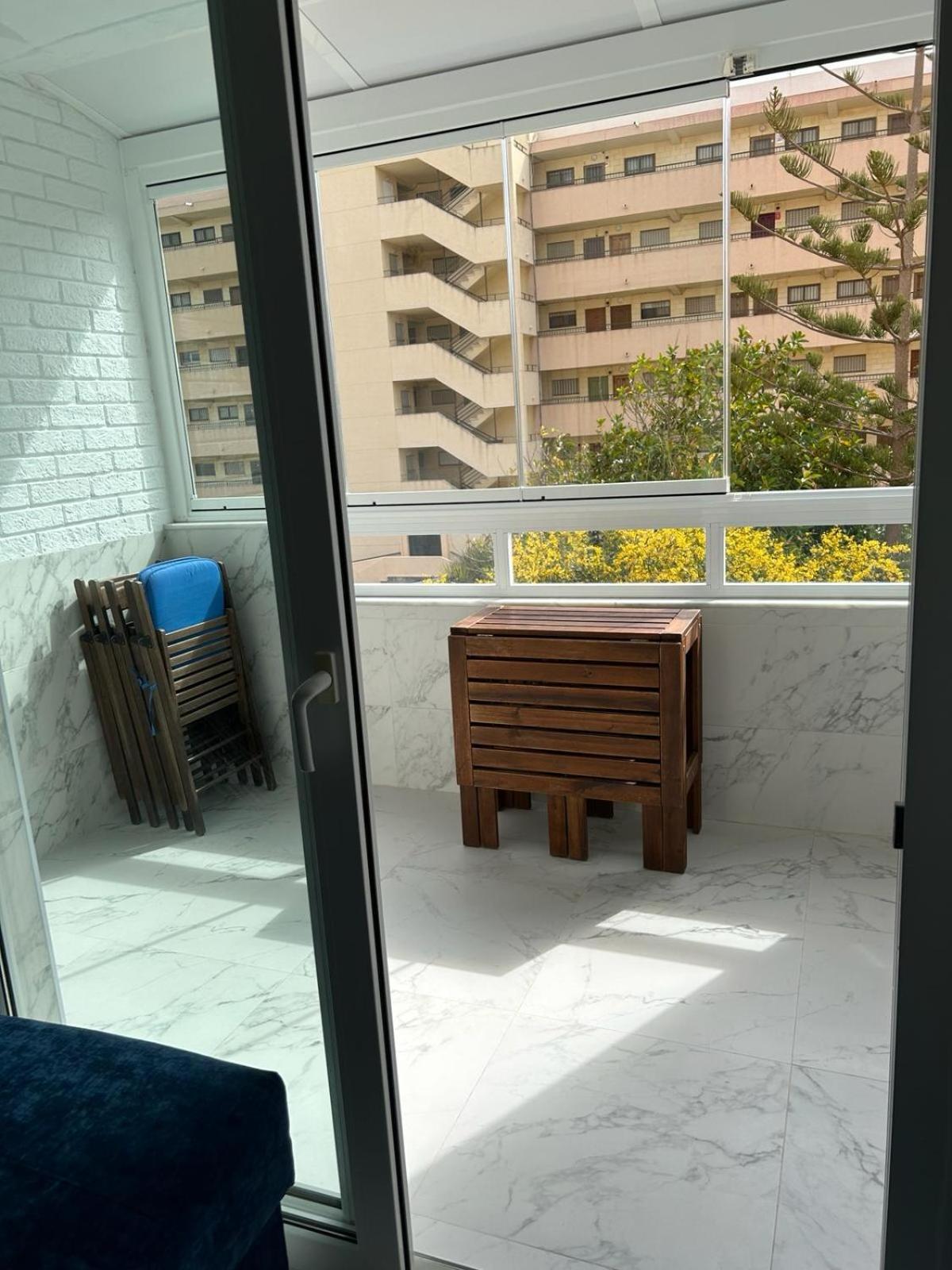 Splendido Appartamento Fronte Mare Vista Spiaggia - Prima Linea Mare Torrevieja Zewnętrze zdjęcie
