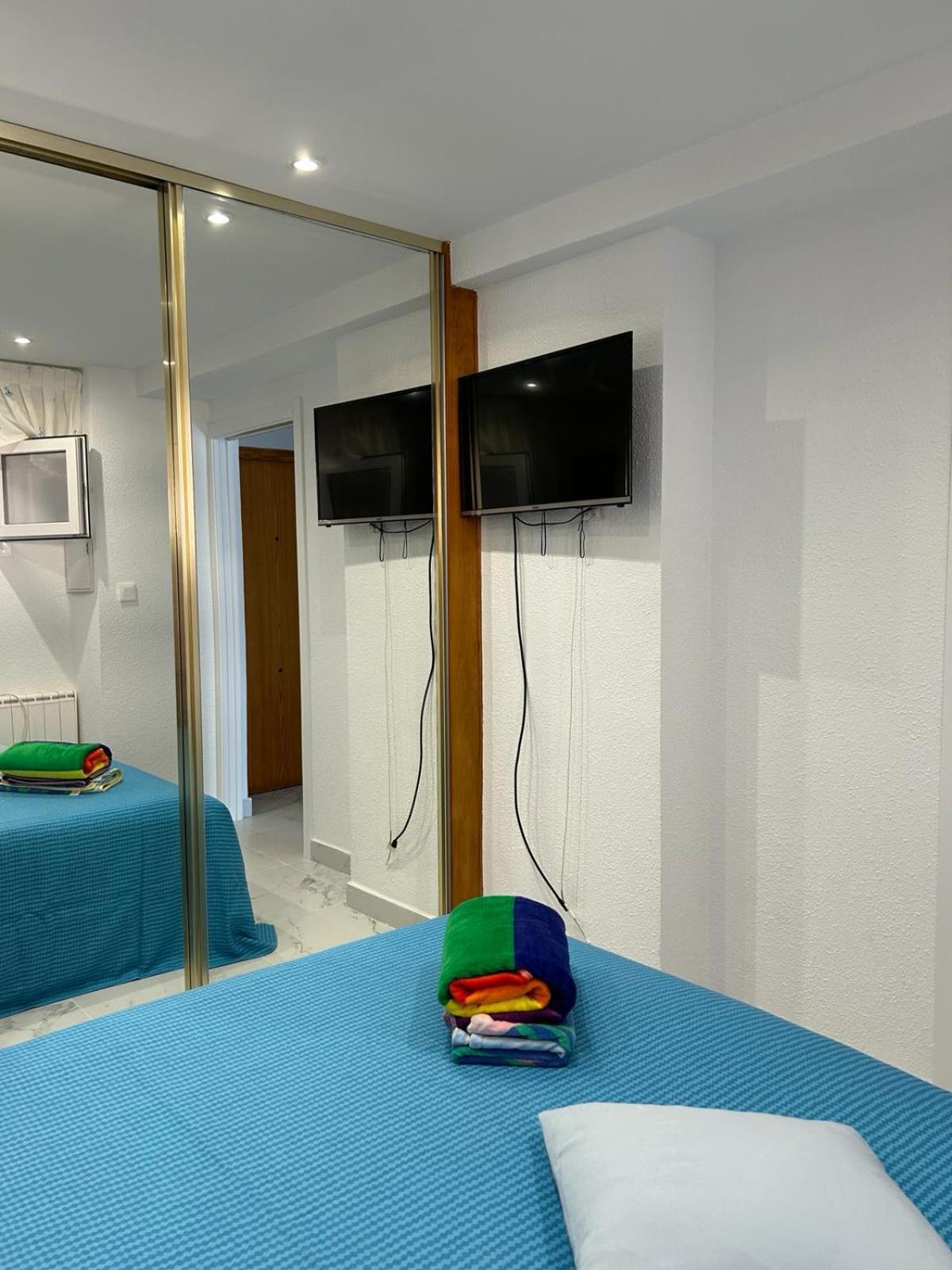 Splendido Appartamento Fronte Mare Vista Spiaggia - Prima Linea Mare Torrevieja Zewnętrze zdjęcie